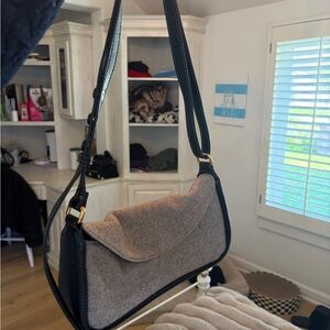 Zara Black and Tan Women's Shoulder Bag